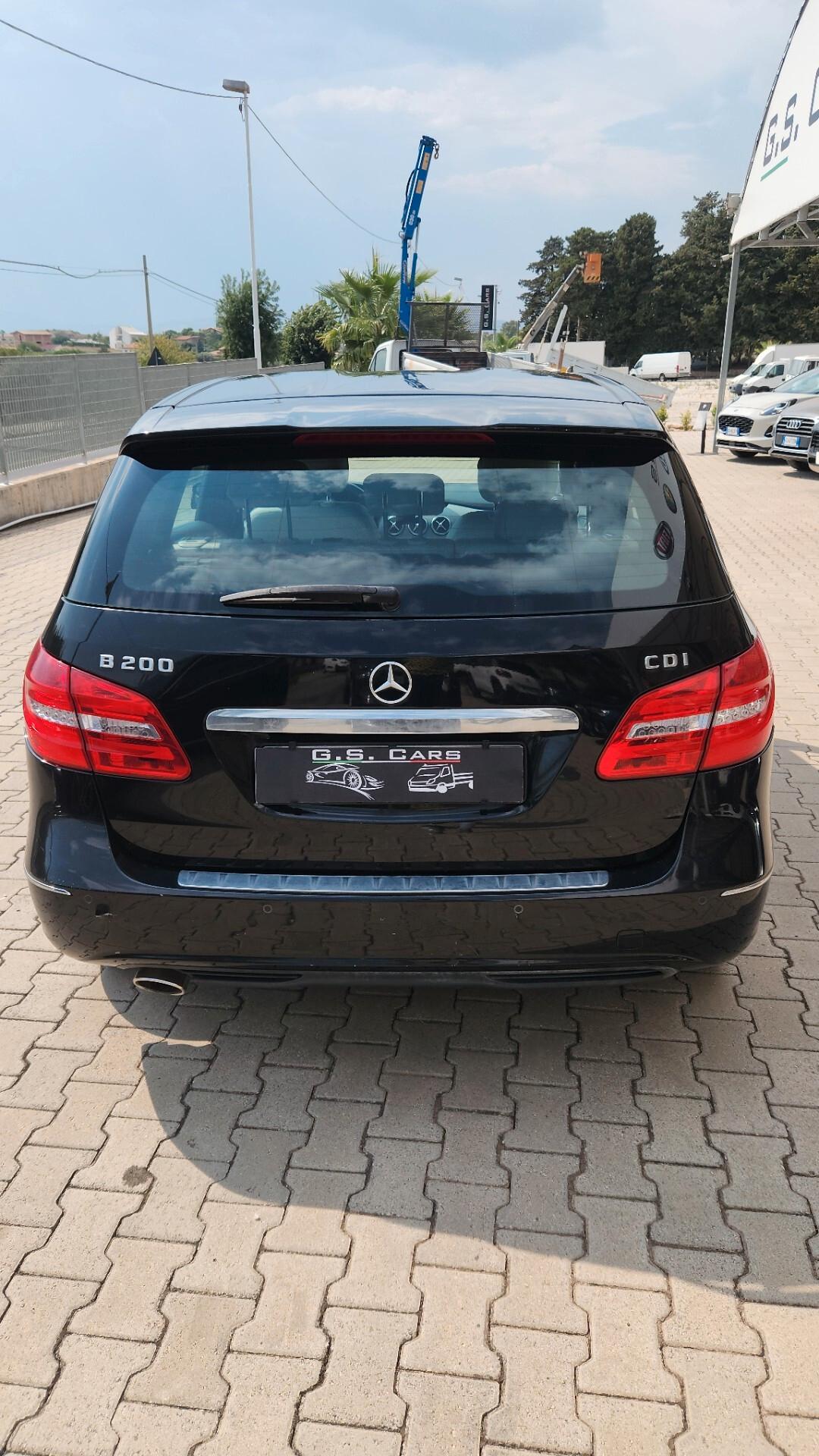 Mercedes-benz B 200 MERCEDES CLASSE AMG MANUALE