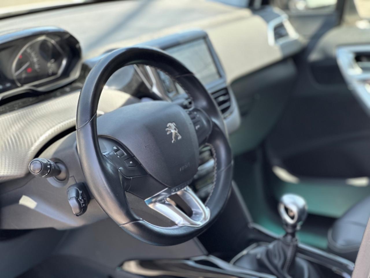 Peugeot 2008 BlueHDi 120 S&S Allure