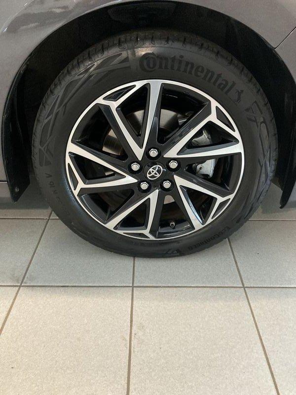 Toyota Yaris 1.5 Hybrid 5 porte Trend