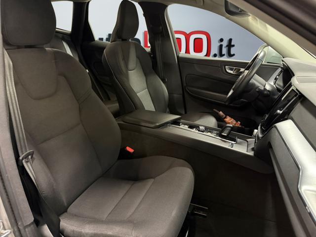 VOLVO XC60 B4 (d) AWD Geartronic Business