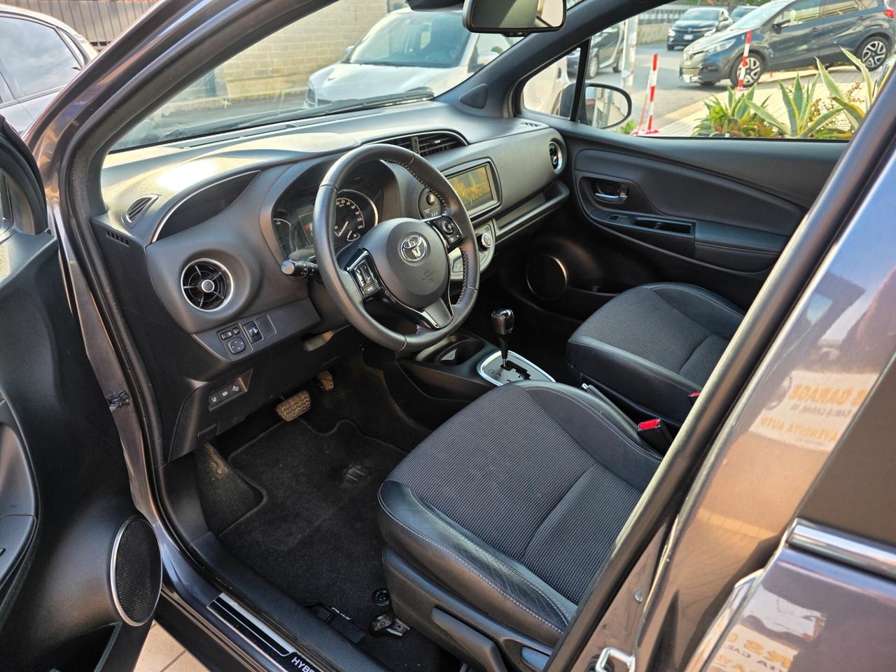 Toyota Yaris 1.5 Hybrid 5 porte Lounge Blue
