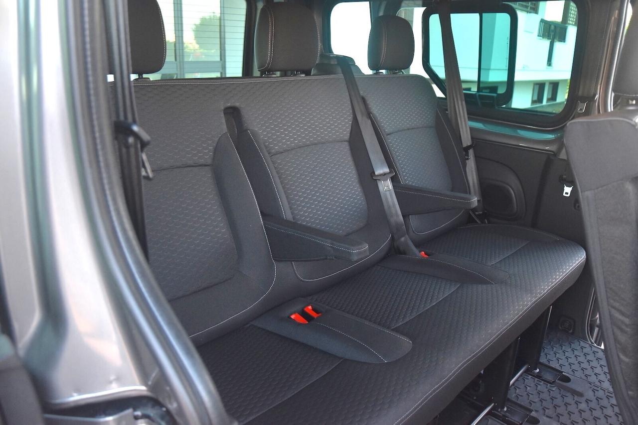Opel Vivaro 9 posti 1.6 BiTurbo 125cv Passo Lungo -4.000km-