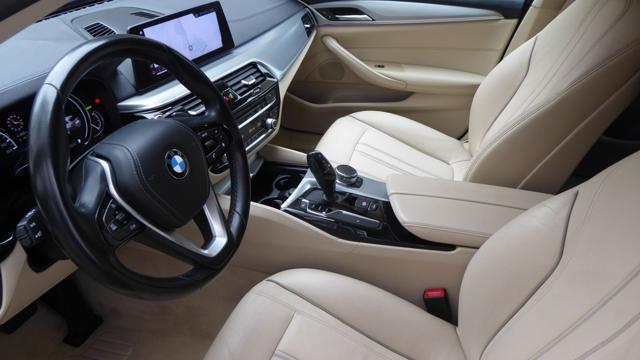 BMW 520 d xDrive Touring Luxury