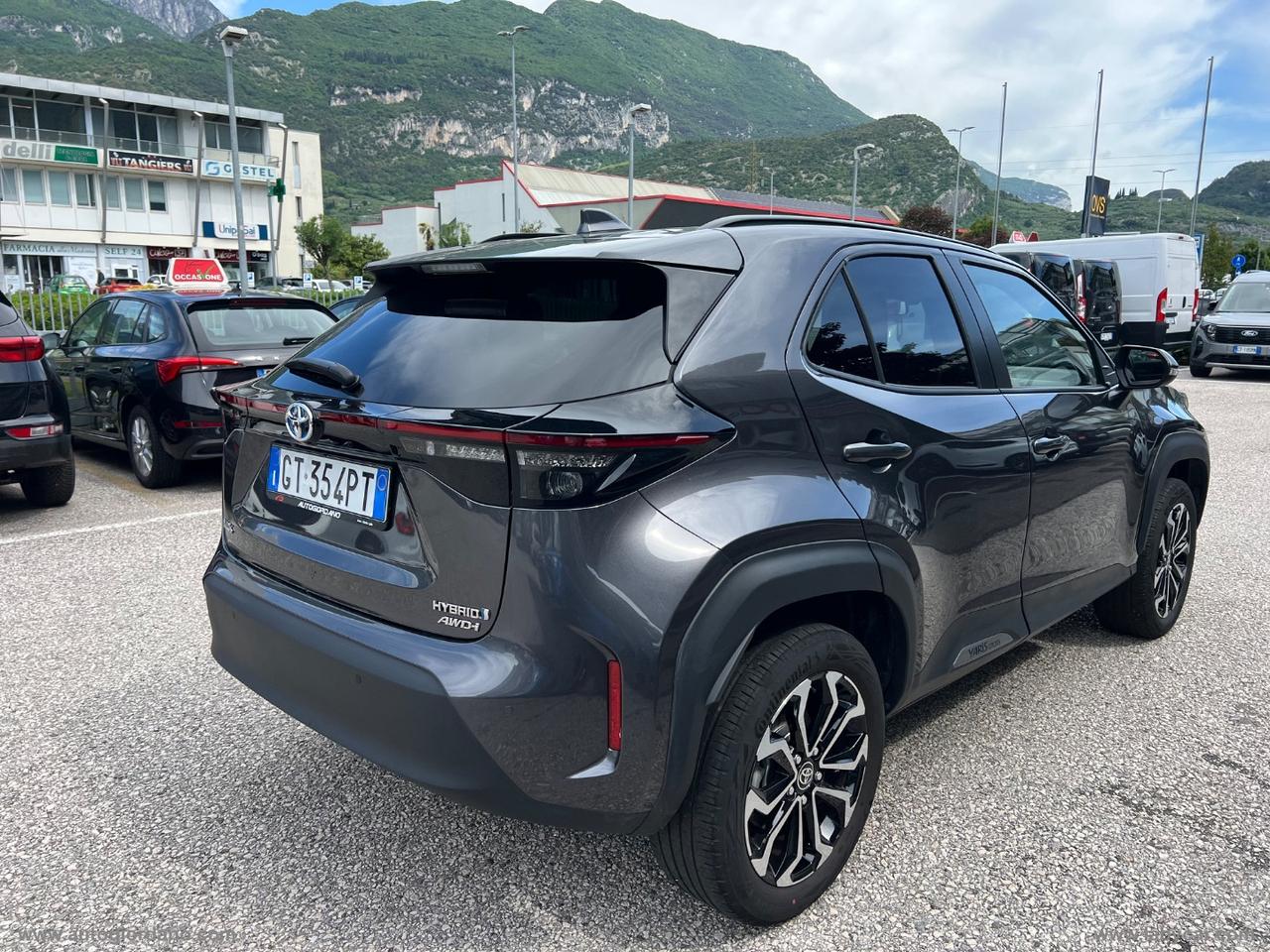 TOYOTA Yaris Cross 1.5 Hyb. 5p. E-CVT AWD Trend