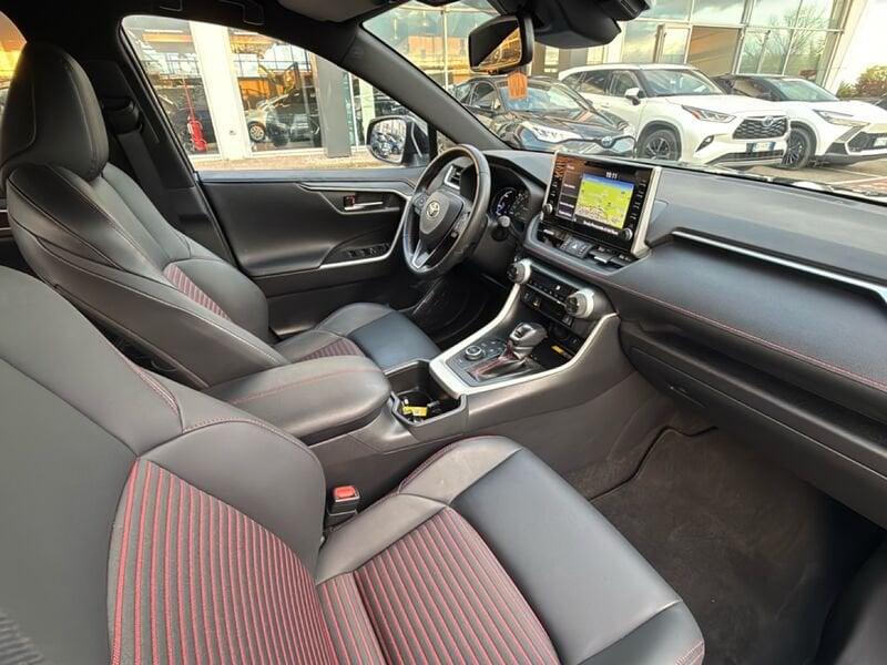 Toyota RAV4 Plug-in 2.5 PHEV E-CVT More Dynamic AWD-i