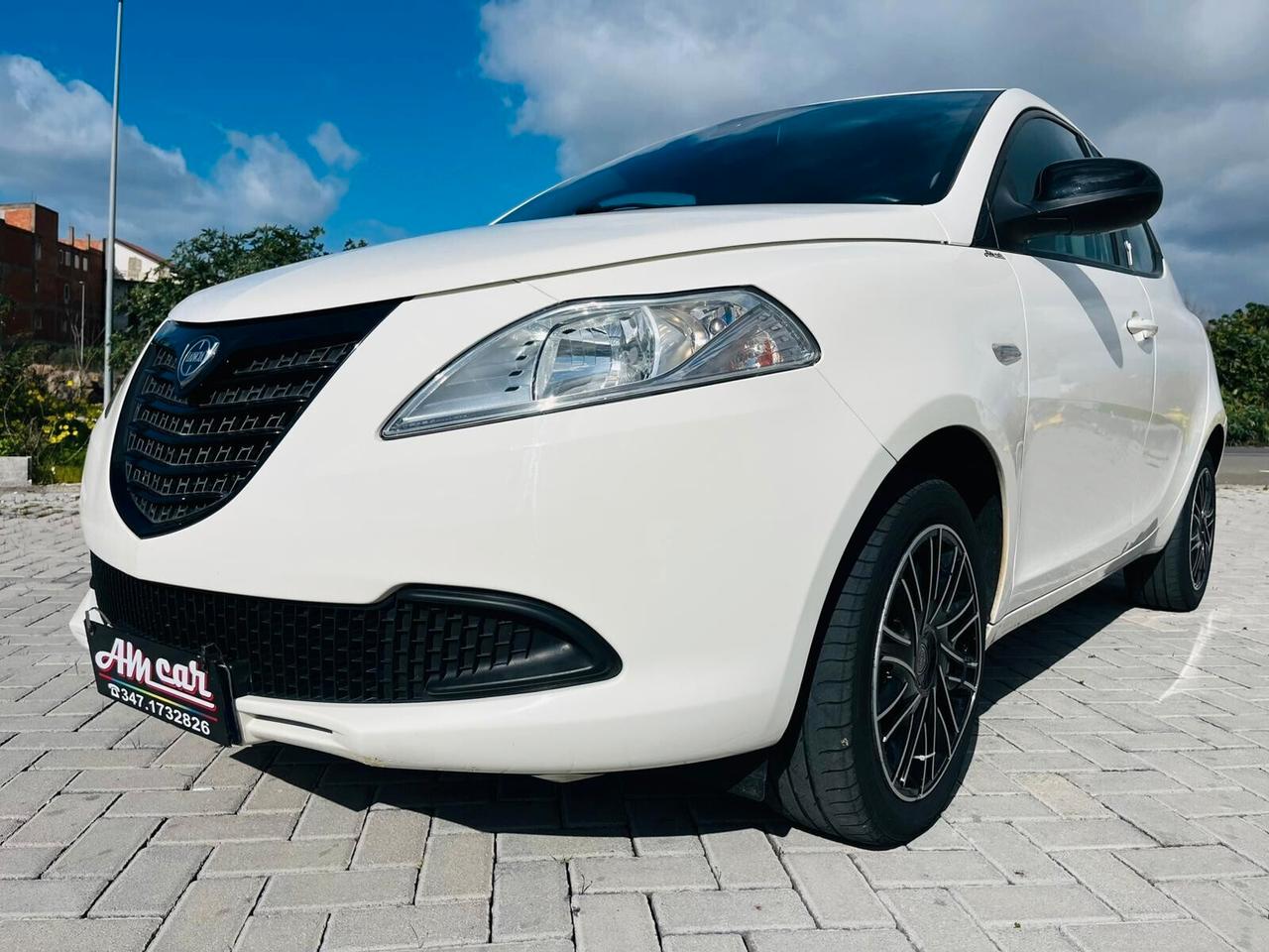 Lancia Ypsilon 1.3MLJT COME NUOVA CHIAMA