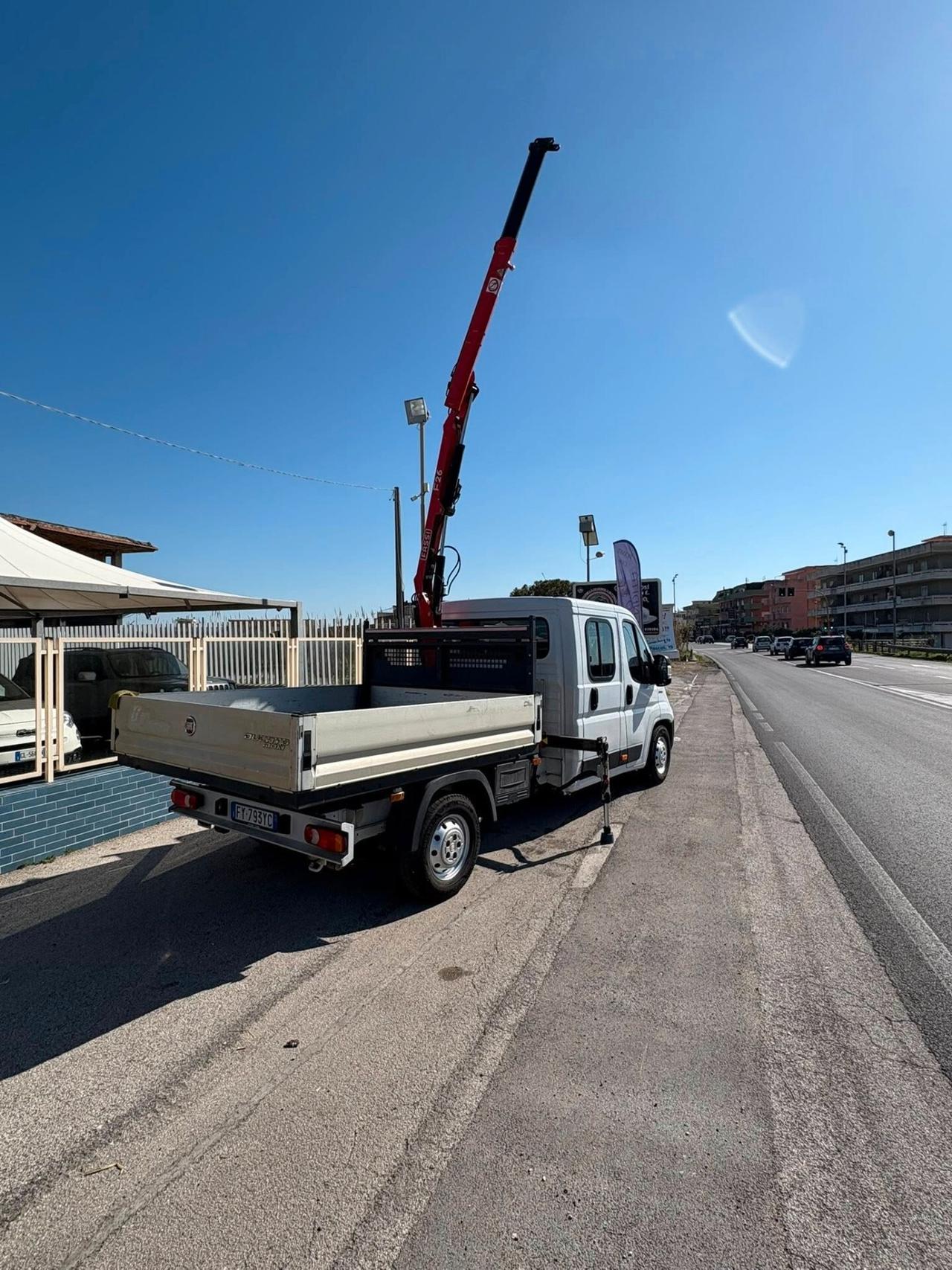 Fiat Ducato Maxi doppia cabina 7 posti gru fassi