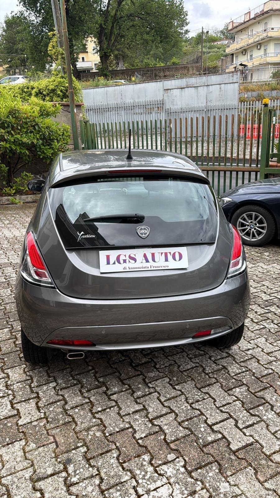 Lancia Ypsilon 1.2 69 CV 5 porte GPL Ecochic Gold