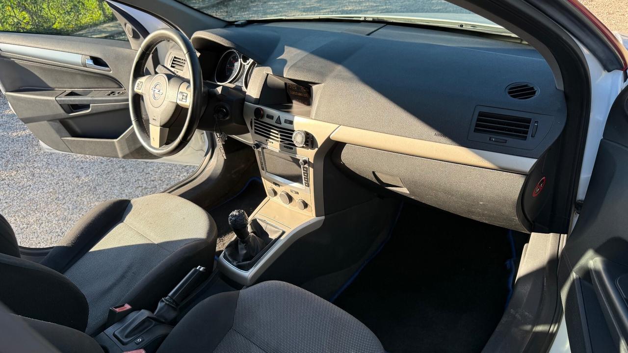 Opel Astra 1.7 CDTI 110CV 5 porte Cosmo