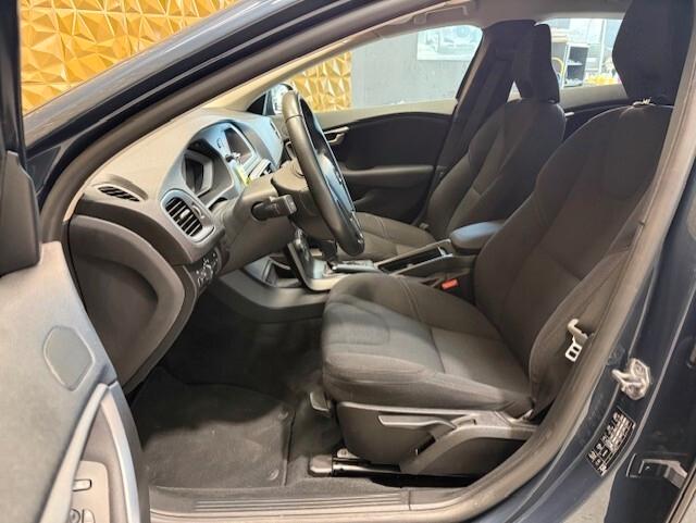 Volvo V40 D2 Geartronic Business