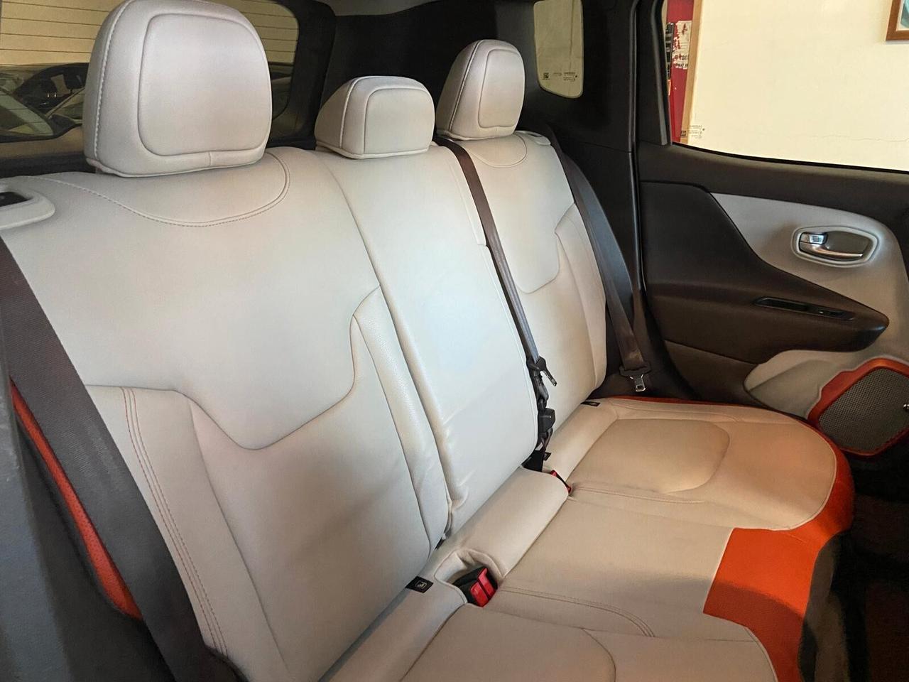 Jeep Renegade 1.6 Mjt DDCT 120 CV Limited