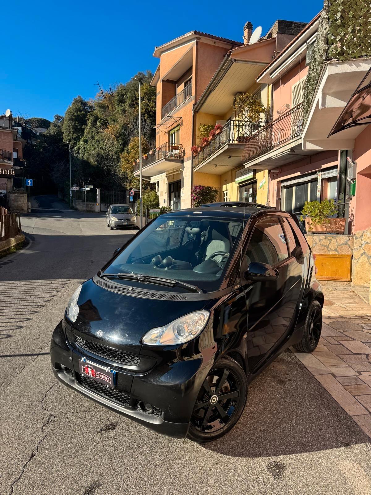 Smart ForTwo 0.8 diesel 45 cv cabrio pulse cdi PREZZO PROMO NATALIZIA, UNICA, NEOPATENTATI, TOTAL BLACK, 30 KM/L, OTTIME CONDIZIONI