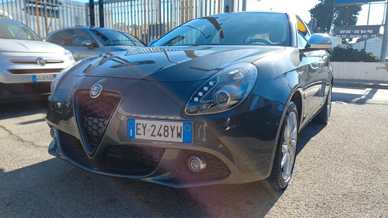 Alfa Romeo Giulietta 1.6 JTDm-2 105 CV Distinctive