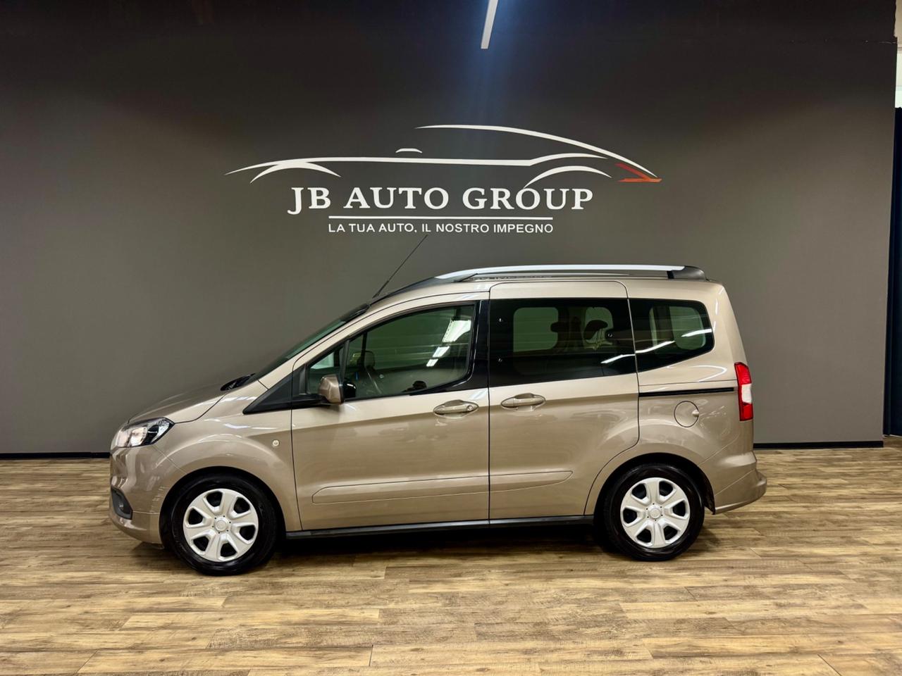 Ford Tourneo Courier 1.5 Sport