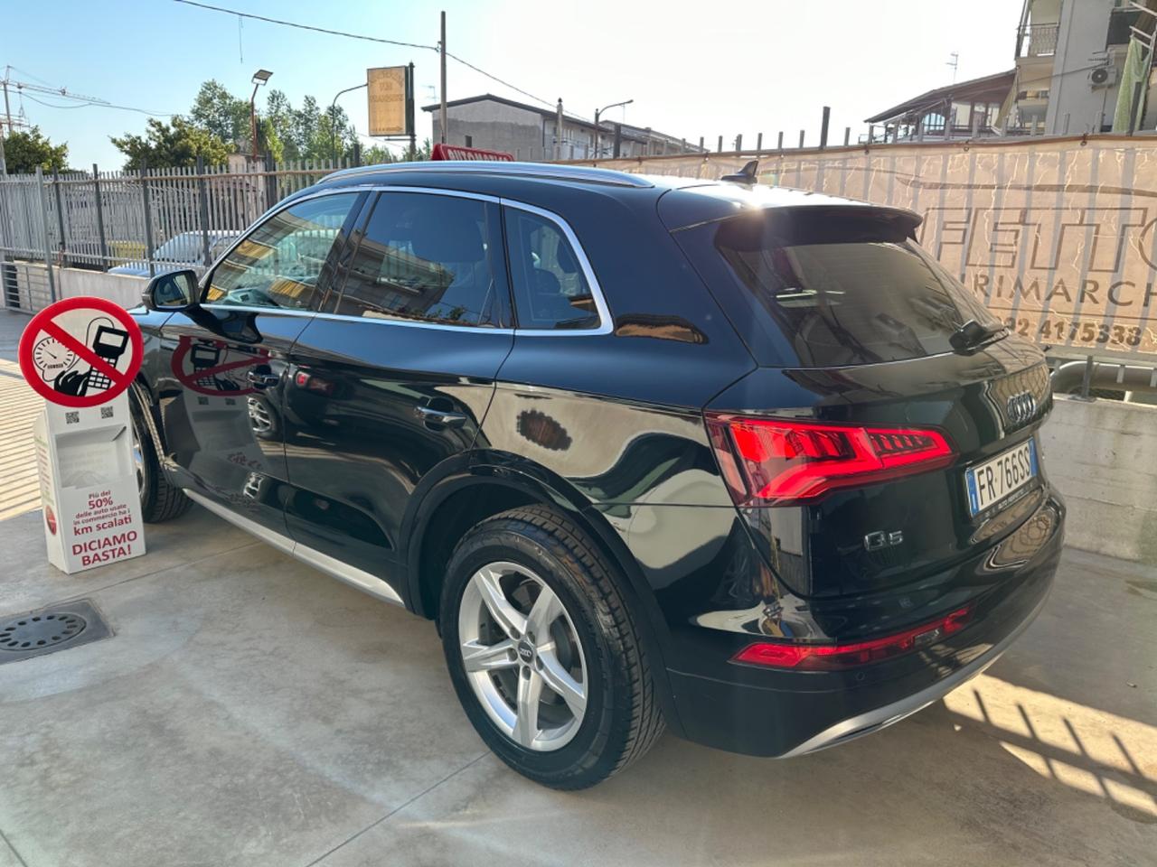 Audi Q5 2.0 TDI quattro S tronic Business Sport