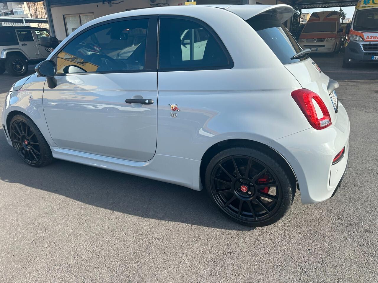 Abarth 595 1.4 Turbo T-Jet 180 CV Competizione