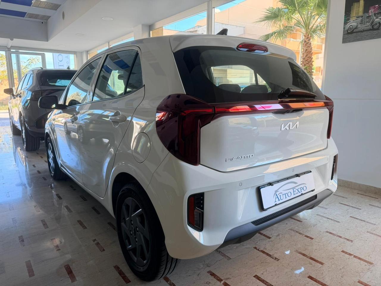 Kia Picanto 1.0 63cv Urban