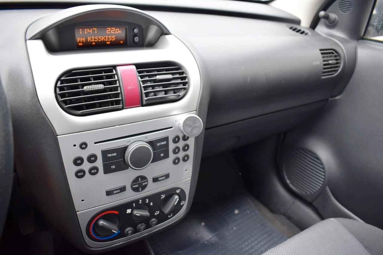Opel Corsa 1.2 80cv 5p Silver Line