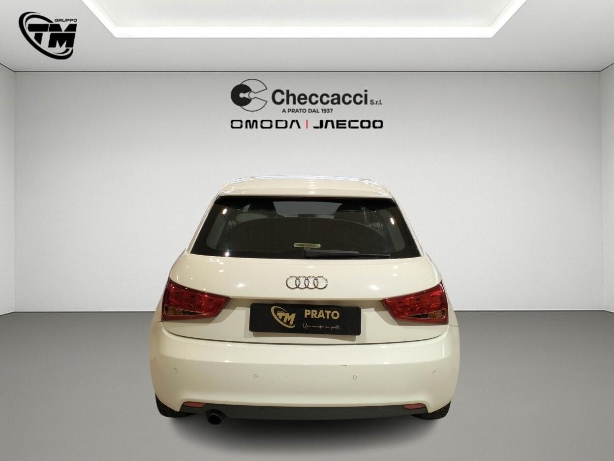 Audi A1 3p 1.6 tdi Attraction c/clima 90cv NEOPATENTATI