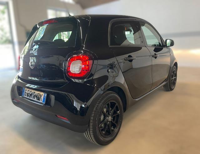 SMART ForFour 70 1.0 Passion