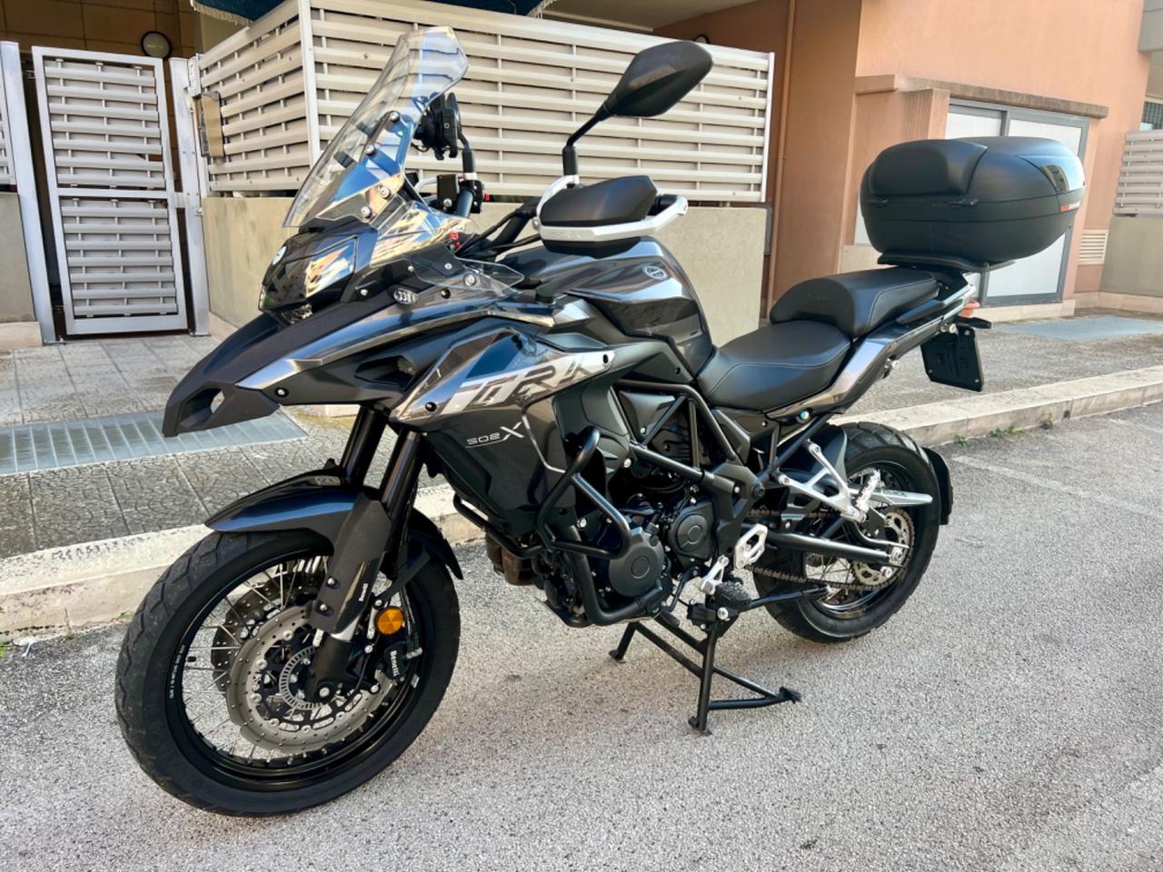 Benelli TRK 502 - 6.300 km - 2022