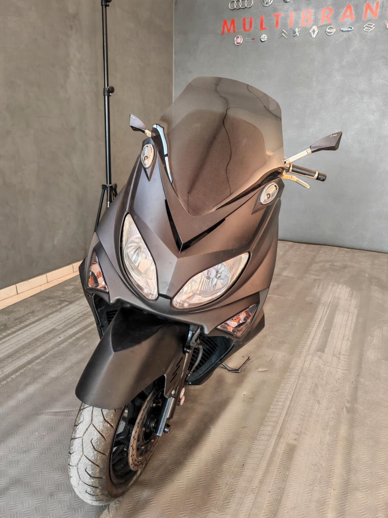 Yamaha T Max