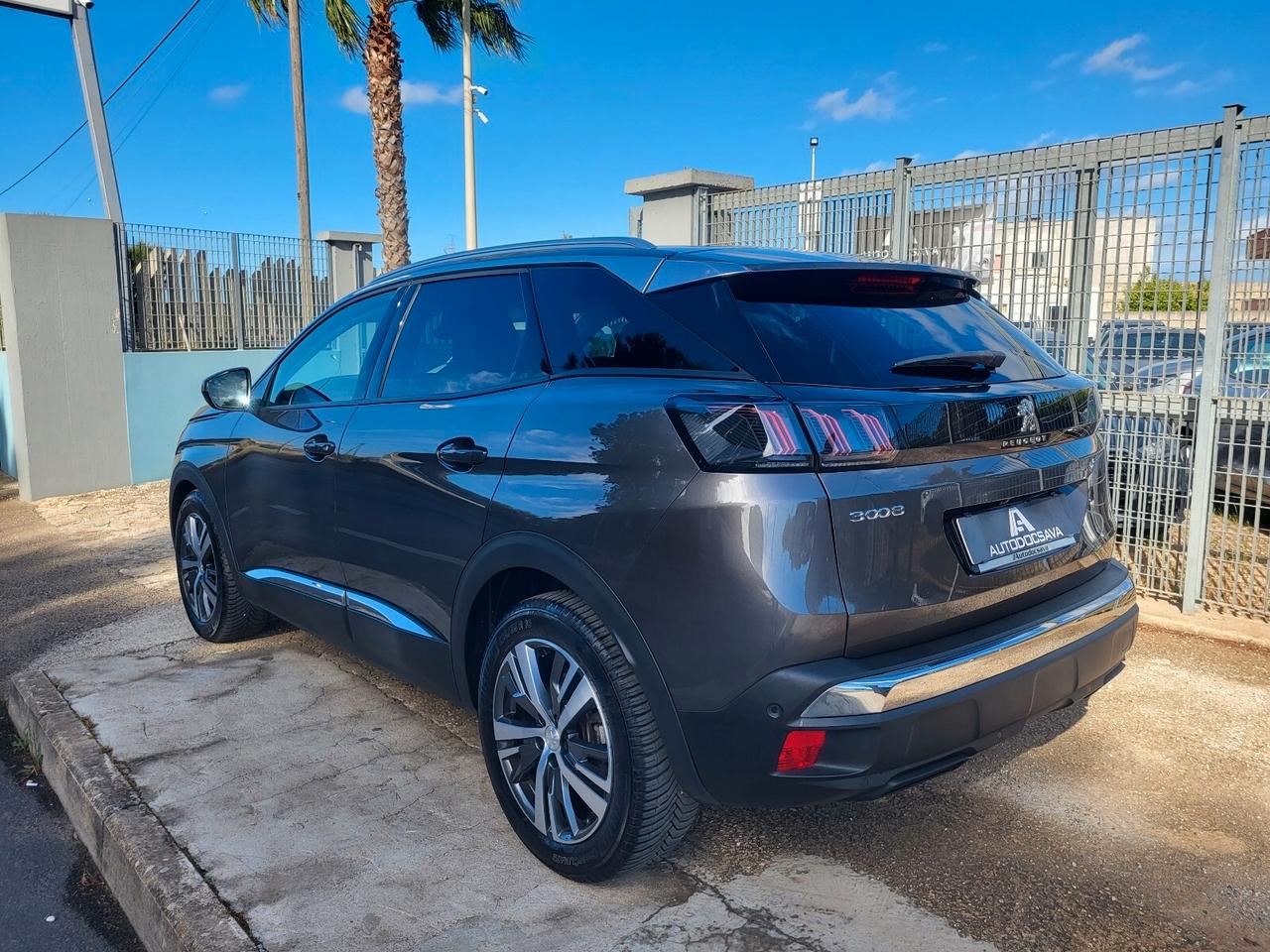 Peugeot 3008 1.5 Hdi 130 Cv Autom. Fari Led Retrocamera...