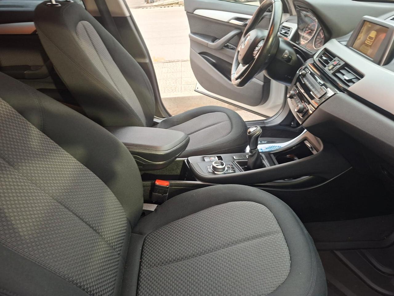 Bmw X1 sDrive18d Advantage * Navi * Full * Bianco Perlato * Garantito 12 Mesi