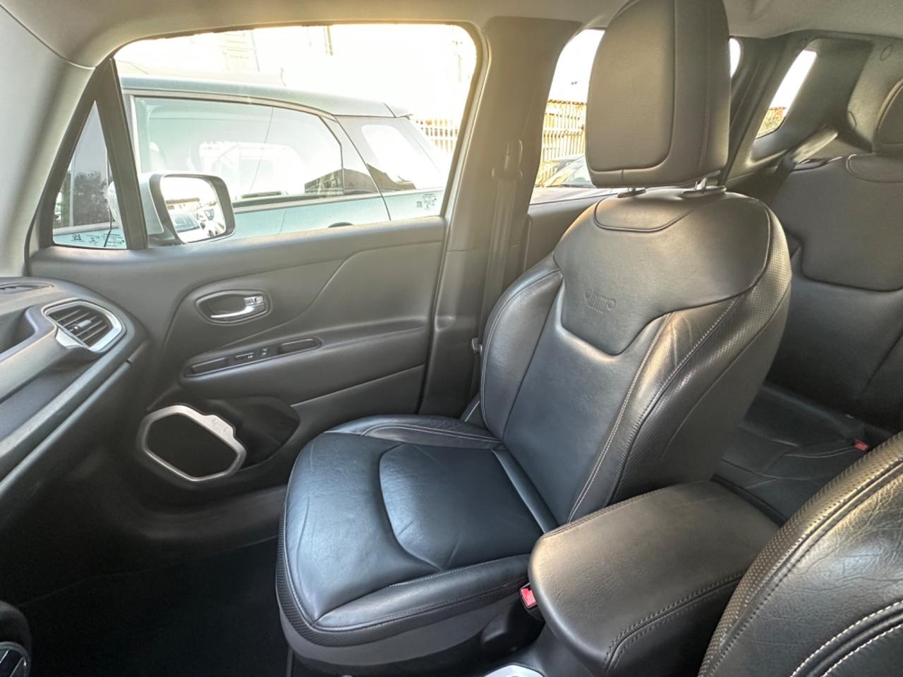 Jeep Renegade 1.6 Mjt DDCT 120 CV Limited Pelle totale/Fari full led/Navi