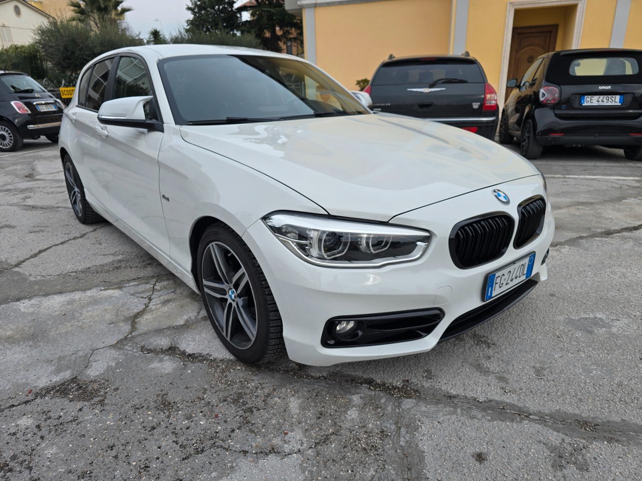 Bmw 118 116d 5p. Sport ( automatico )