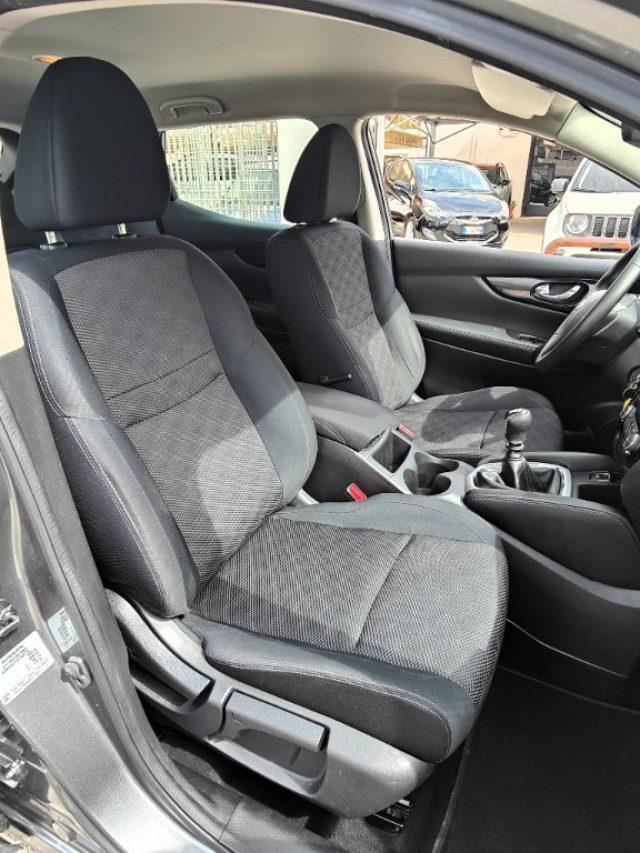 NISSAN Qashqai 1.2 DIG-T Acenta