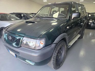 Nissan Terrano Terrano 5p 2.7 tdi Sport Safari