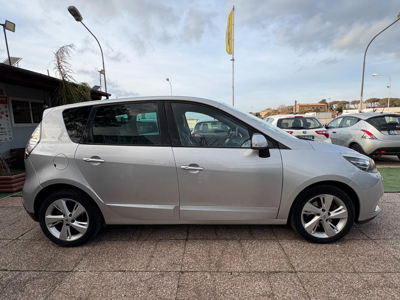 Renault Scenic XMod 1.5 dCi 110CV limited
