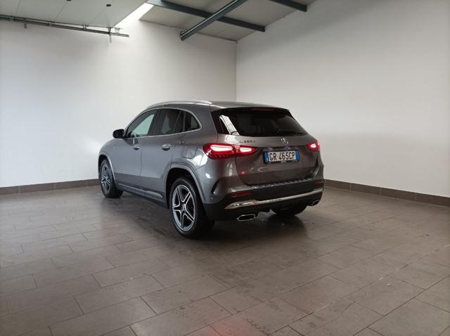 MERCEDES-BENZ GLA 250 e Plug-in hybrid AMG Line Premium