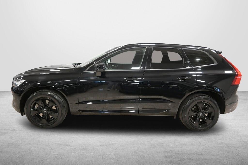 VOLVO XC60 2.0D 197CV B4 (D) GEARTRONIC MOMENTUM ( FARI LED - COCKPIT - NAVI - SENSORI POST. - CERCHI 18 )