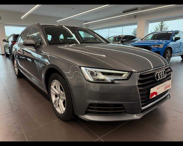 AUDI A4 Avant 35 TDI S tronic Business