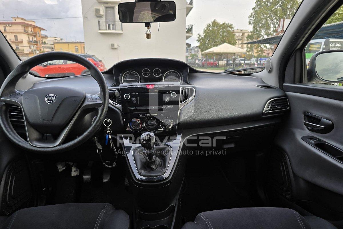 LANCIA Ypsilon 1.2 69 CV 5 porte Silver