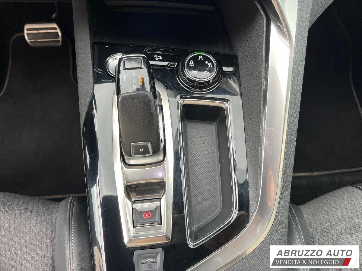 PEUGEOT 5008 HDi 130 EAT8 GT Pack PROMO