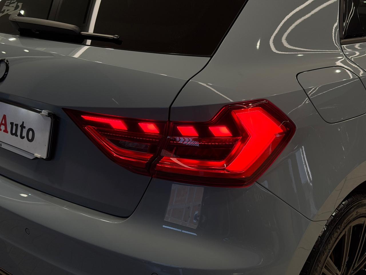 Audi A1 SPB 30 TFSI S tronic Identity Black