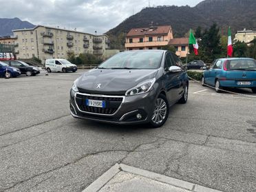 PEUGEOT 208 NEOPATENTATI