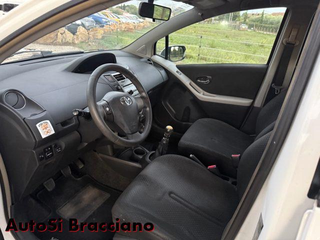 TOYOTA Yaris 1.3 5 porte Sol