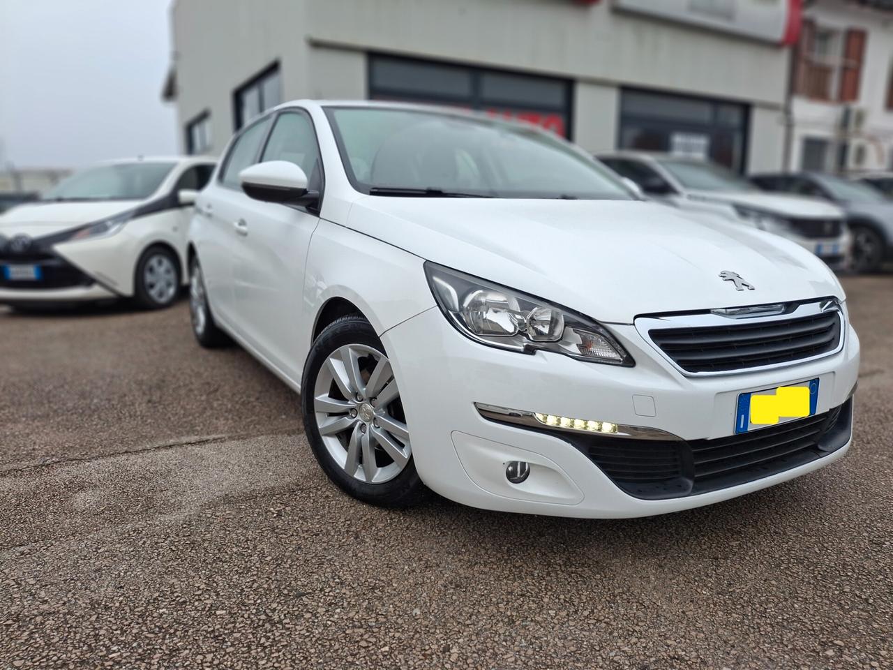 Peugeot 308 BlueHDi 120 S&S Allure