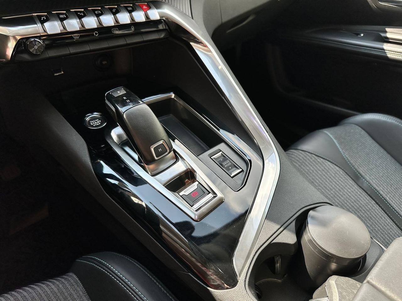 Peugeot 3008 Allure Pack 1.5 Blue HDI 130 #6917