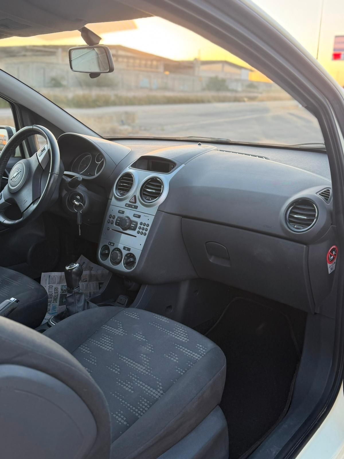 Opel Corsa 1.3 CDTI 75CV