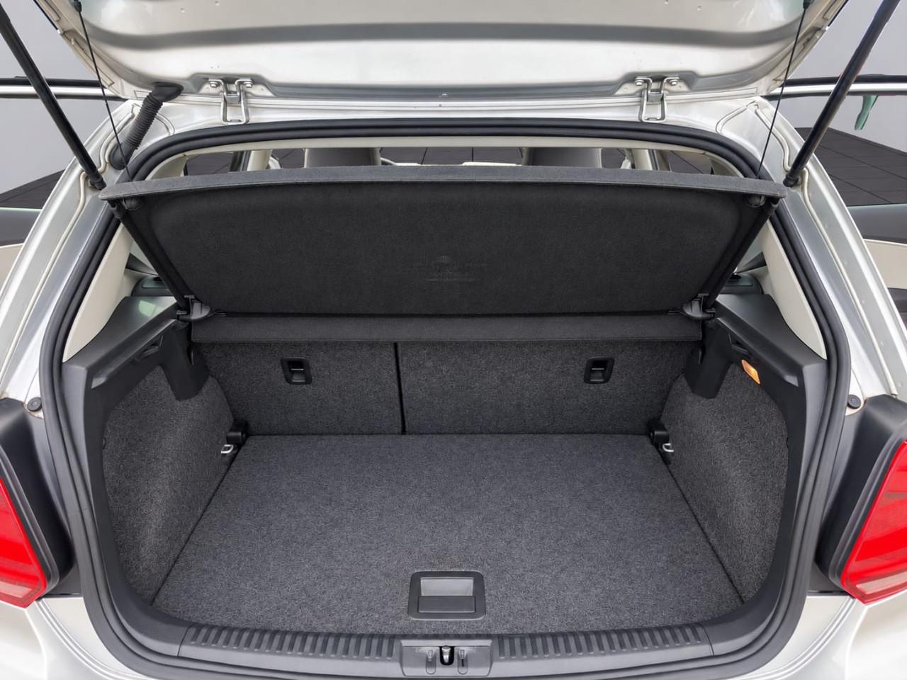 Volkswagen Polo 5 Porte 1.4 TDI BM FRESCH 75 CV E6B-SENSORI ANT/POST-CERCHI IN LEGA-CRUISE CONTROL