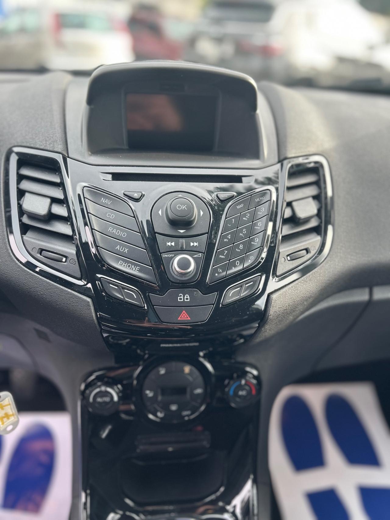 Ford Fiesta 1.5 TDCi 75CV Titanium