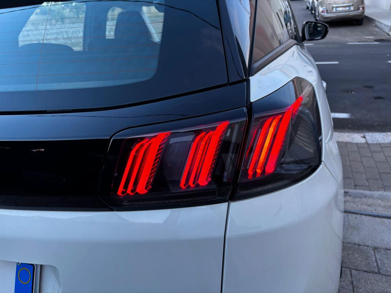 Peugeot 3008 1.5 BlueHDi 130cv EAT8 - 2022