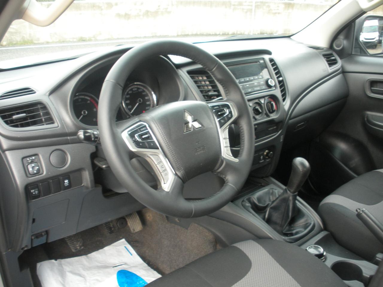 Mitsubishi L200 2.3 D Double Cab 4x4 Easy Select Inform