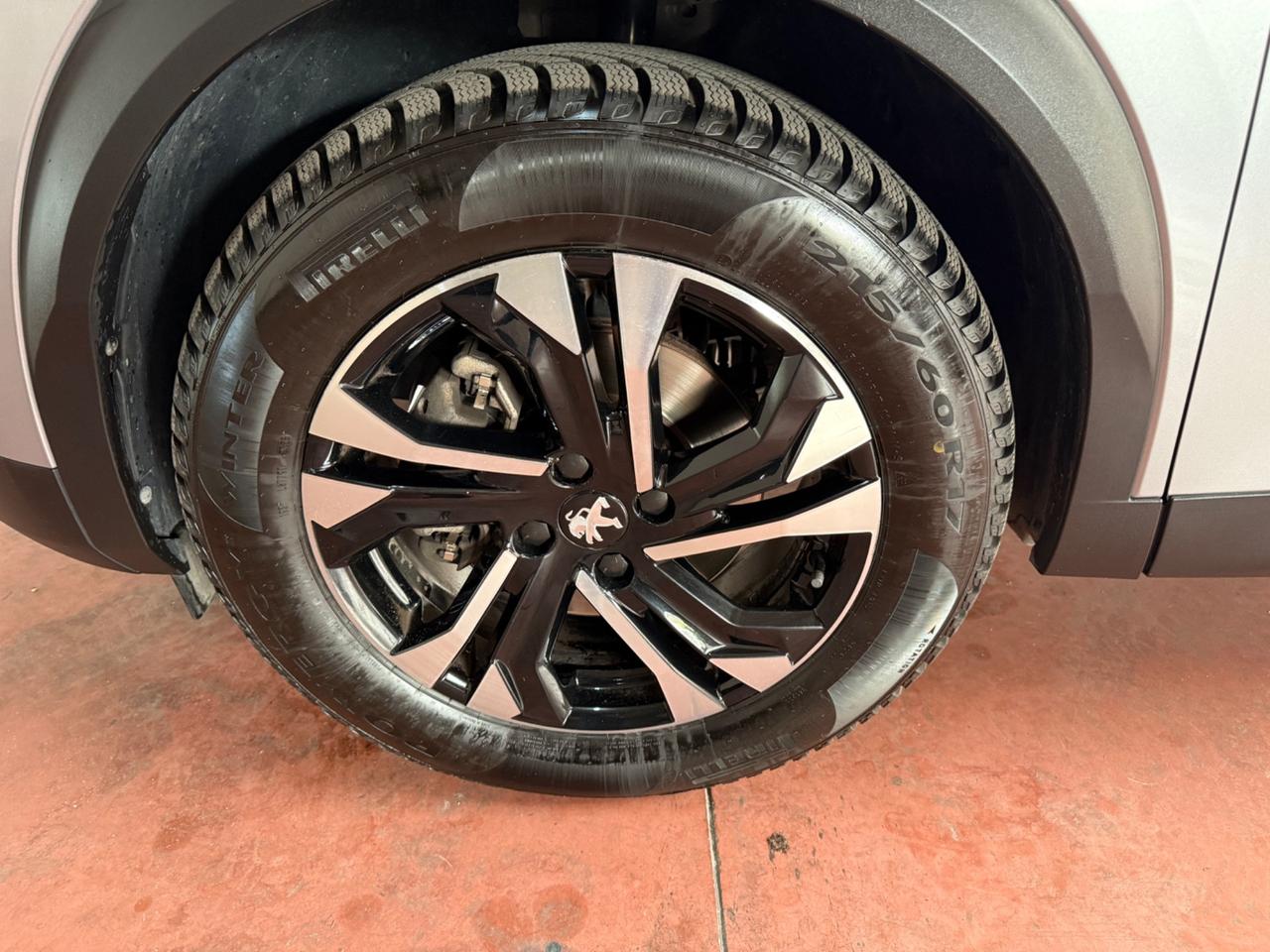 Peugeot 2008 BlueHDi 130 S&S EAT8 Allure Pack