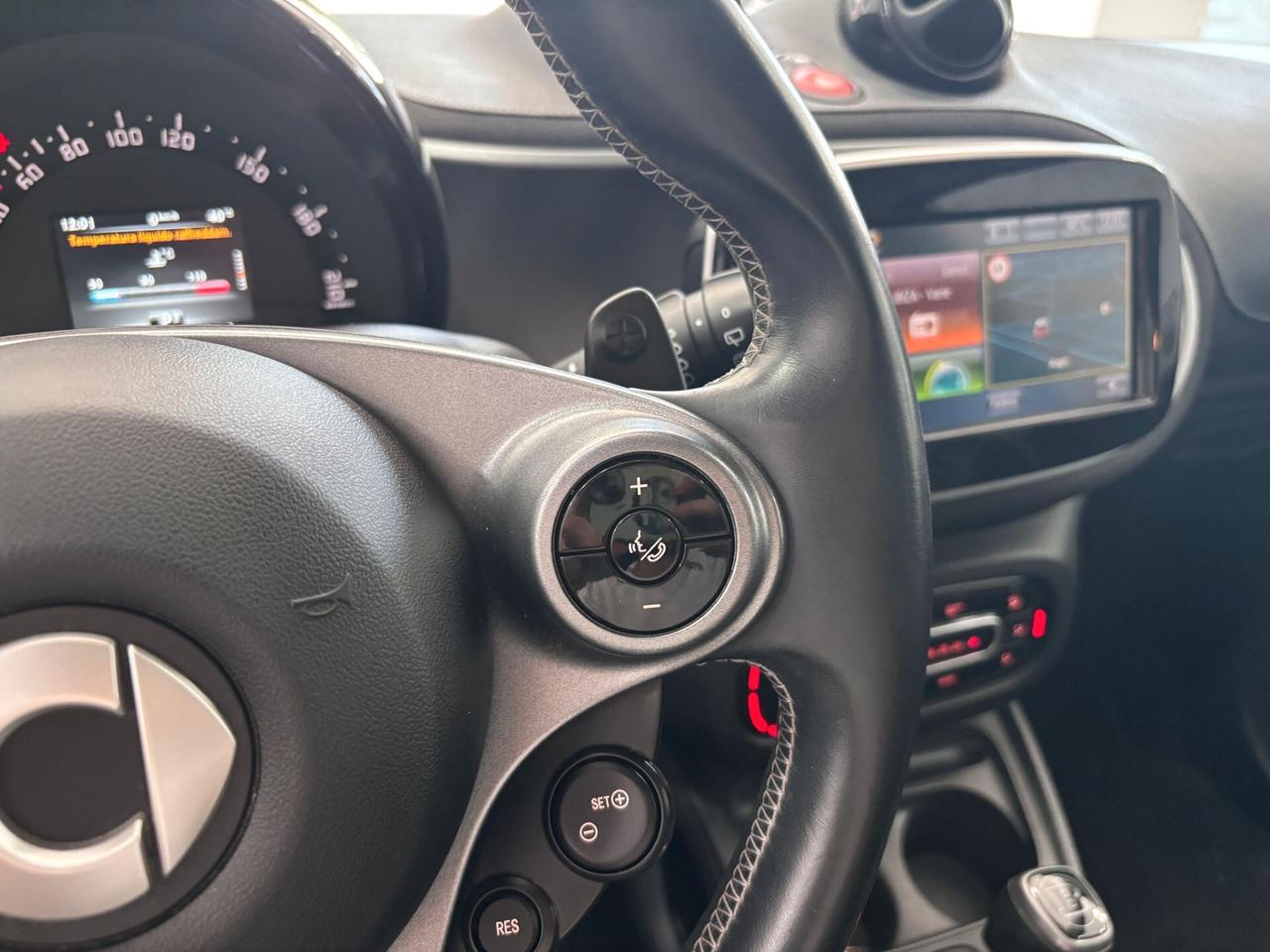 SMART FORFOUR 0.9 TWINAMIC TURBO BRABUS XCLUSIVE